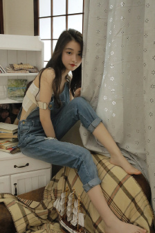 呻乳吟娇